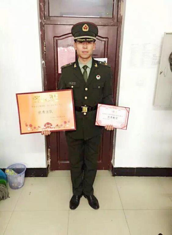 1499823837121508.jpg 4刘中博3小.jpg
