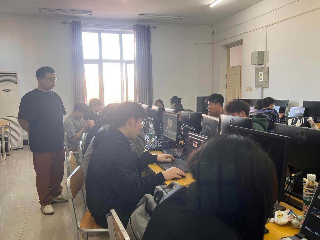 信息工程系与哈尔滨乐哈动漫传媒公司开展校企共建课程